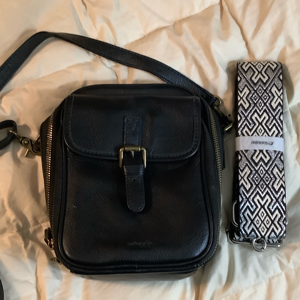 Minooy Black Crossbody Bag with Additional Patterned Strap